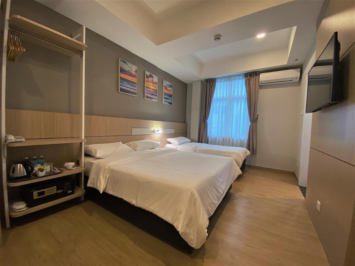 Walk In Hotel Kota Kinabalu Exterior foto